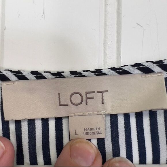 Ann Taylor LOFT Striped Ruffle Sleeve V-Neck Blouse Preppy Navy large - Picture 5 of 13